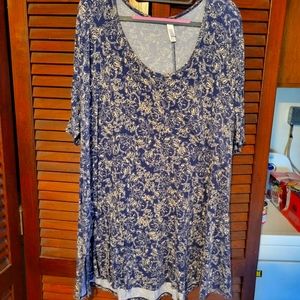 2X LuLaRoe Perfect T